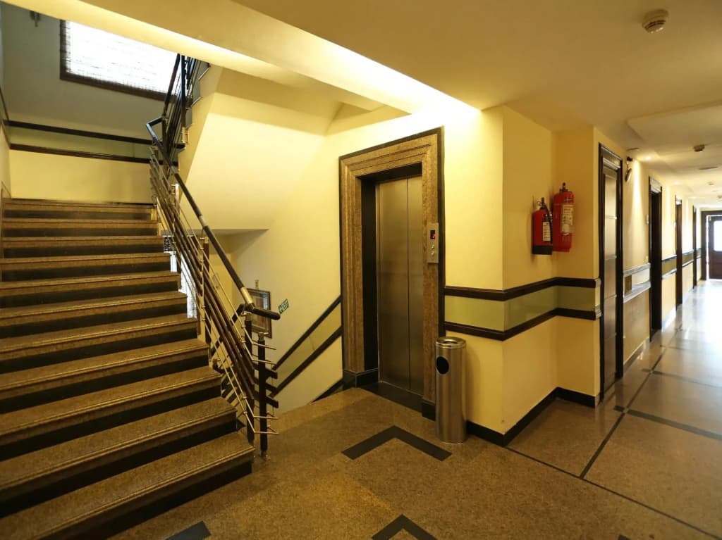 Oyo 712 Defence Colony - photo 8
