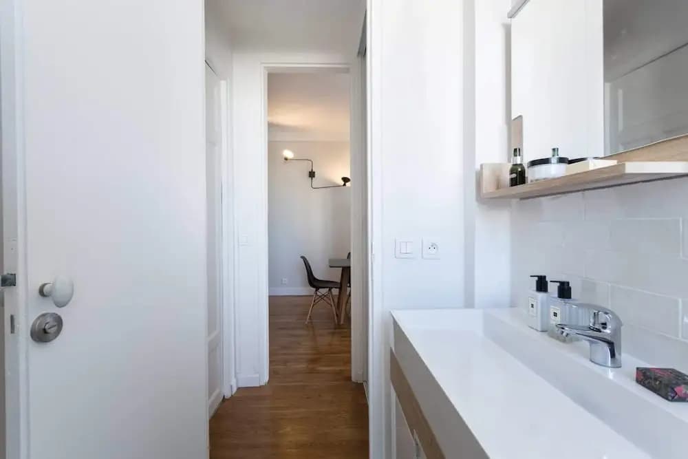 Designer Apartment - Eiffel Tower View! - photo 8