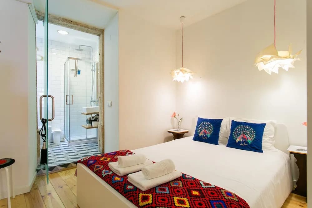 Bica Elevator Apartment Rentexperience - photo 6