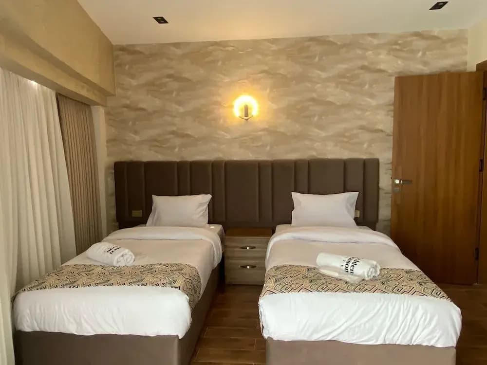 Golden Season Hotel - photo 5