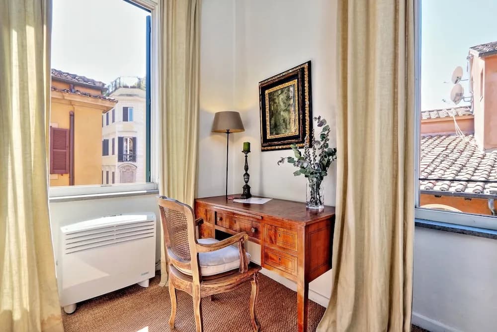 Trevi Stylish Apartment - photo 3
