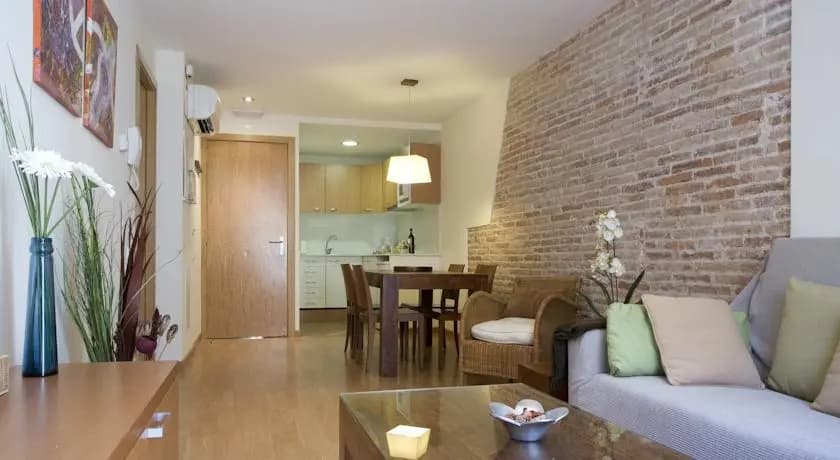 BCN House Apartments - photo 11