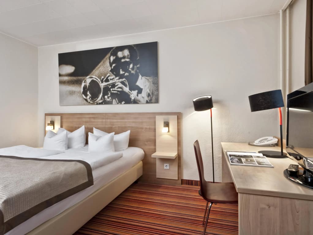Tryp by Wyndham Berlin am KuDamm - photo 2