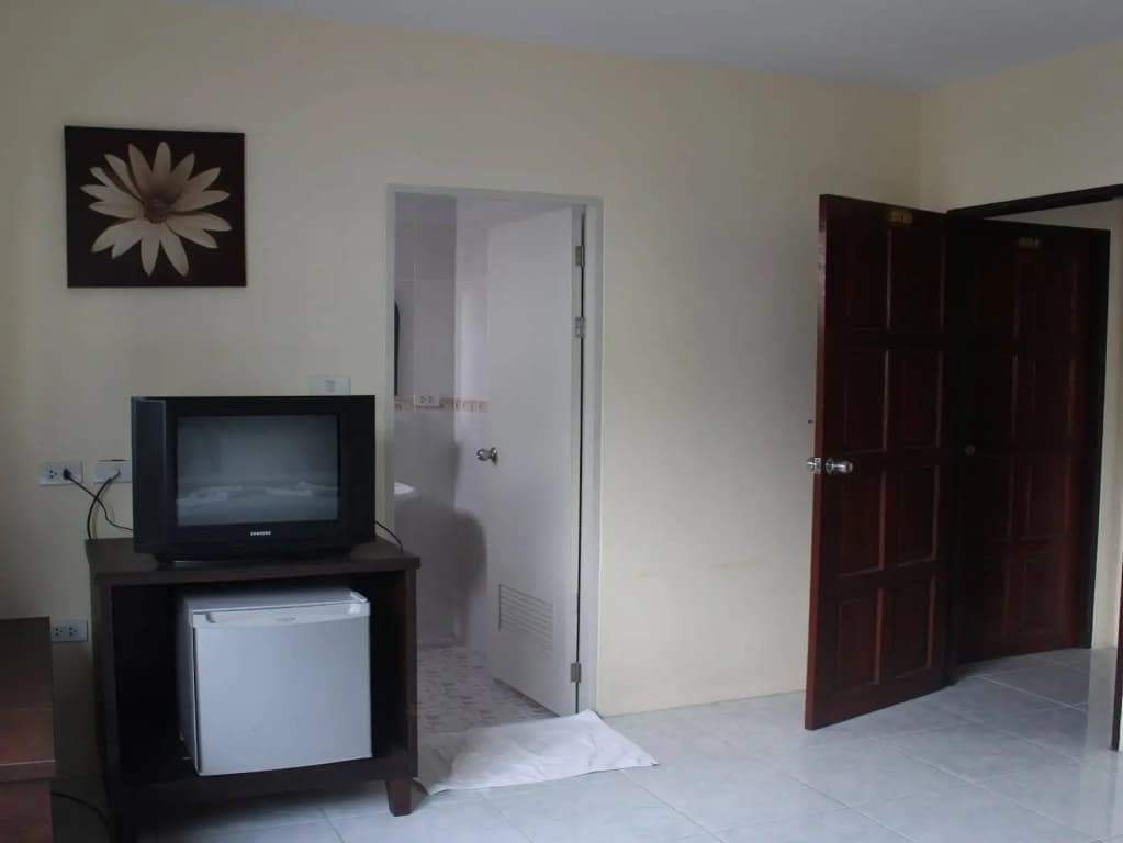 Patong Palm Guesthouse - photo 4