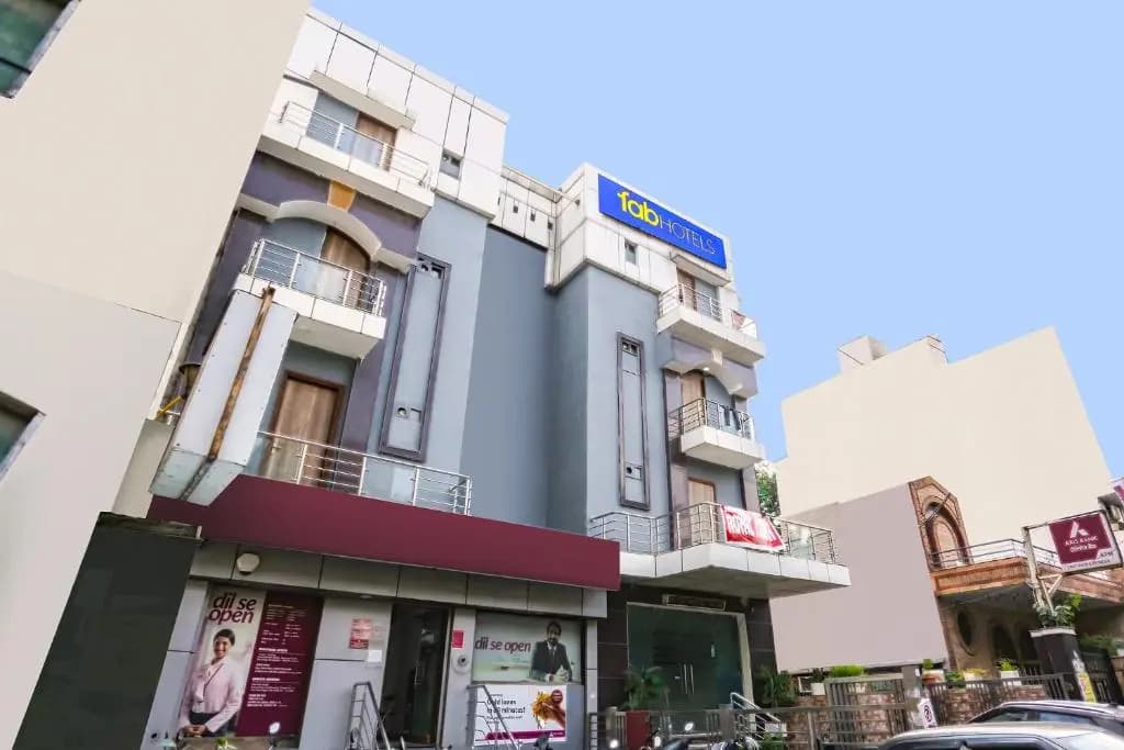Fabhotel Royal Touch - main photo