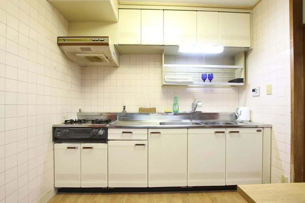 Namba Big Room Apartment - photo 21