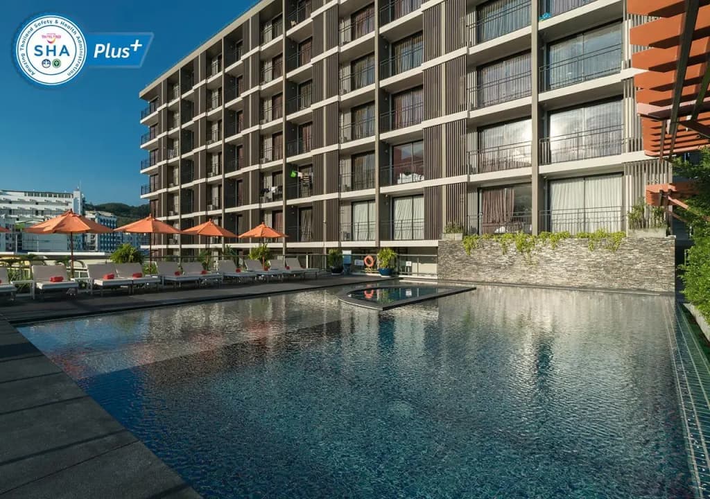 New Square Patong Hotel - photo 29