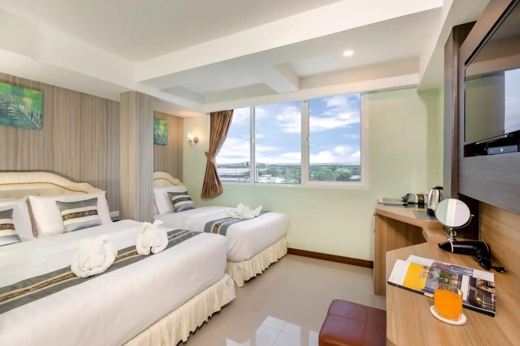 RoomQuest Suvarnabhumi Airport Rom Klao - photo 3