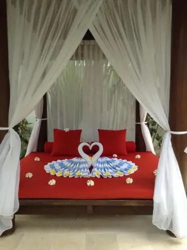 Istana Hypso - photo 1