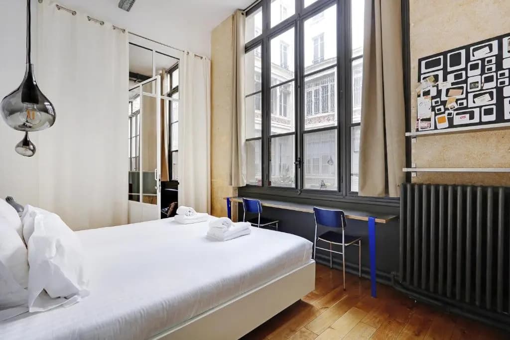 Pick A Flat's Apartment in Porte Saint Denis - rue d'Hauteville - photo 5