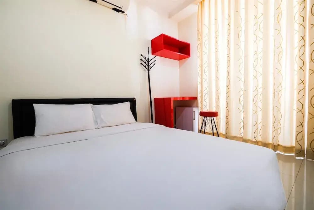Family Studio Room at Ancol Mansion Apartment By Travelio - photo 3
