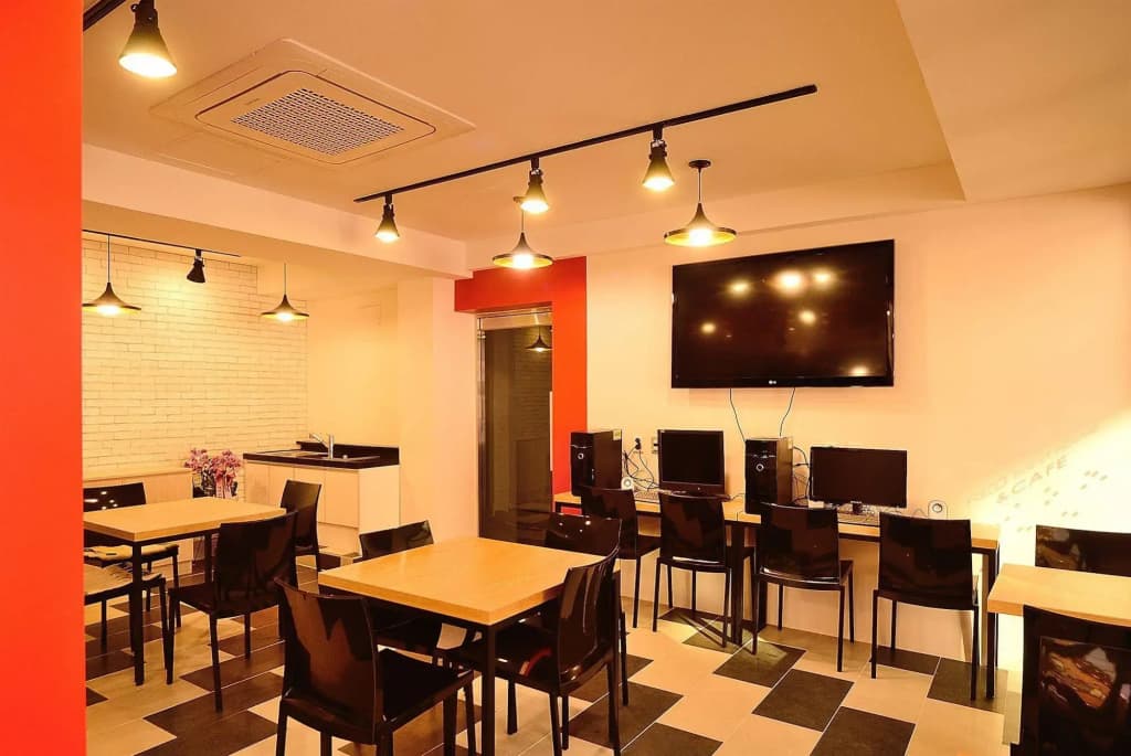 Red Guest House - photo 16