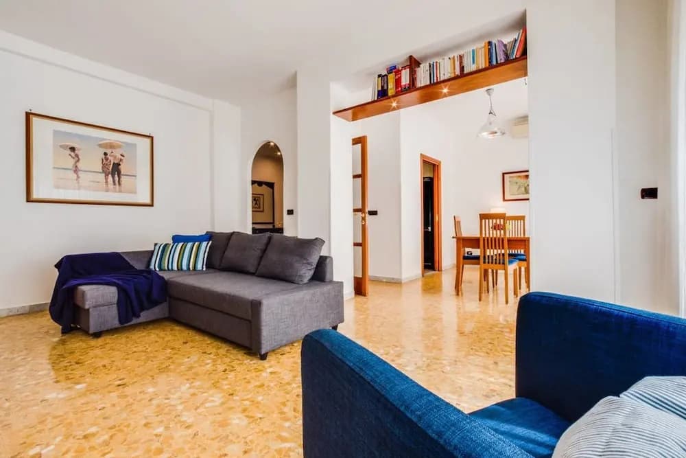 Large Bright Flat 15 Mins From Castel Sant'angelo - photo 3