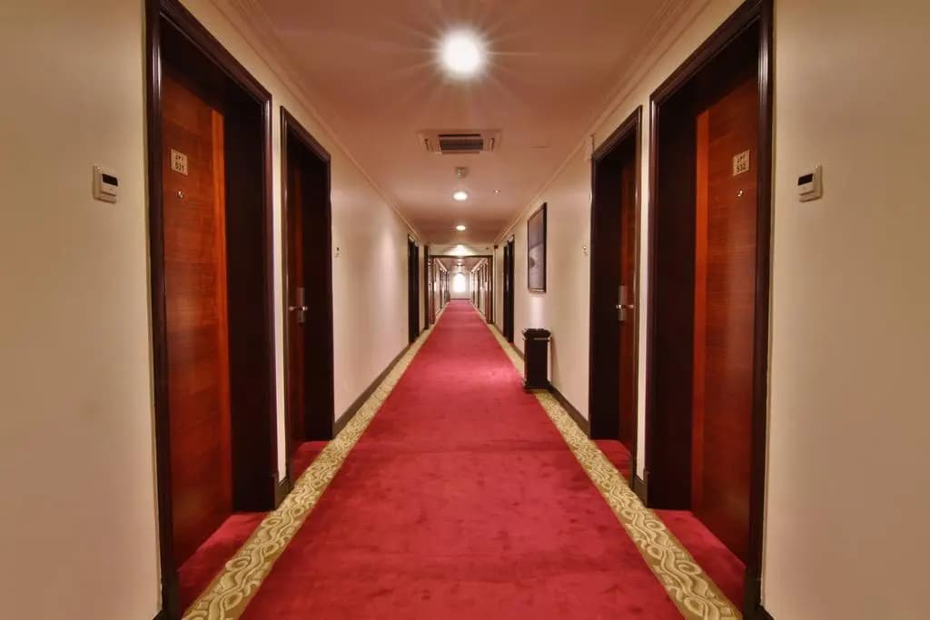 Majan Continental Hotel - photo 12