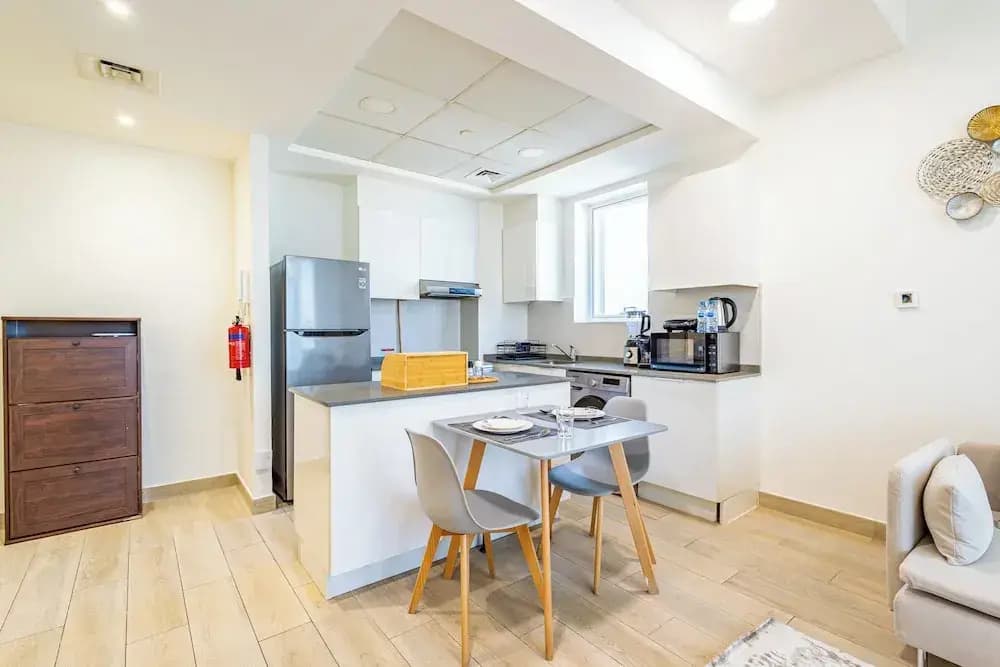 Superhost  Stylish 1BR in Bloom Tower - photo 7