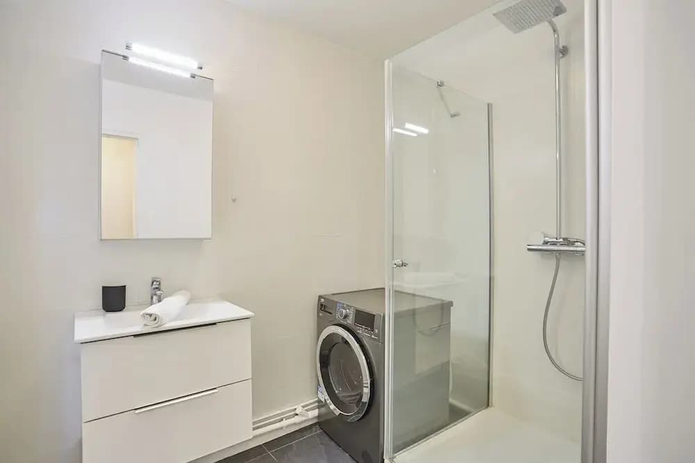 2 Bedroom Flat Centre de Paris - Eiffel Tower View - photo 7