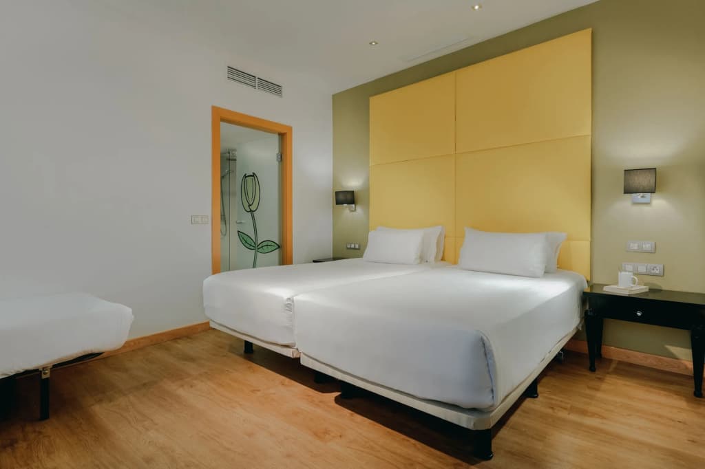 Hotel Hesperia Barri Gòtic - photo 3