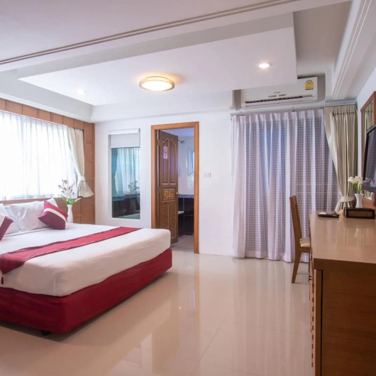 Gusto Hotel Pratunam - photo 28