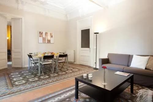 Modernist Apartment Barcelona - photo 5