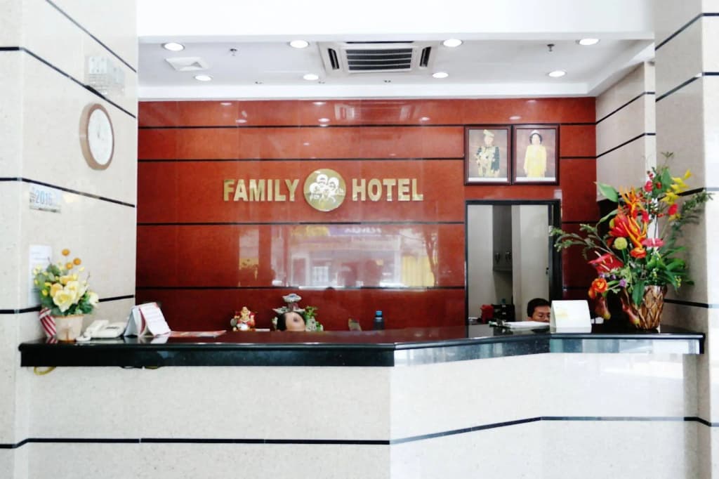 Family Hotel - main photo