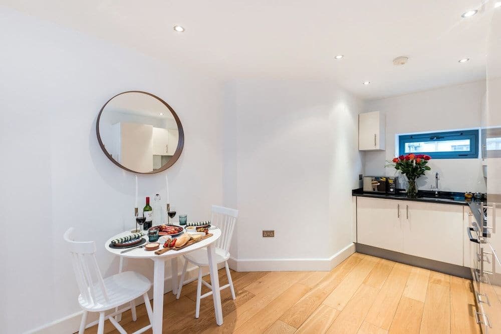 Farringdon Apartments - photo 8