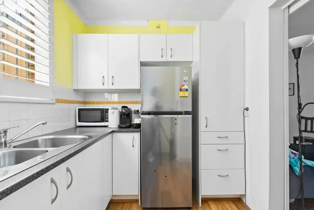 Convenient Studio in Trendy Inner-city Suburb - photo 9