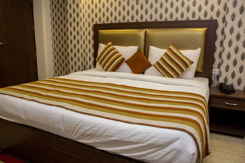 Hotel Pawan Plaza - Near BLK and Ganga Ram Hospital - Karol Bagh - photo 7