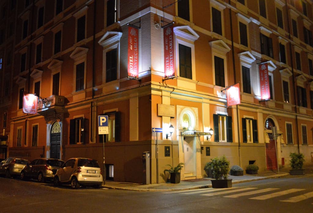 Hotel Montecarlo - photo 1