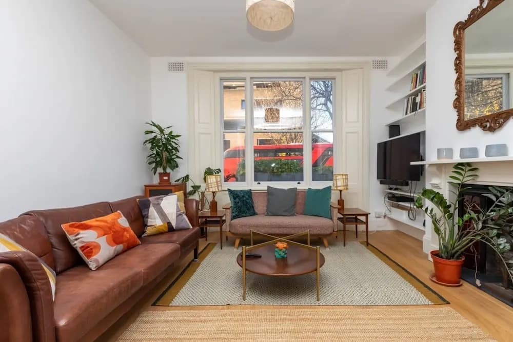 Spacious 2BD Flat By Regents Park & Camden Town! - photo 6