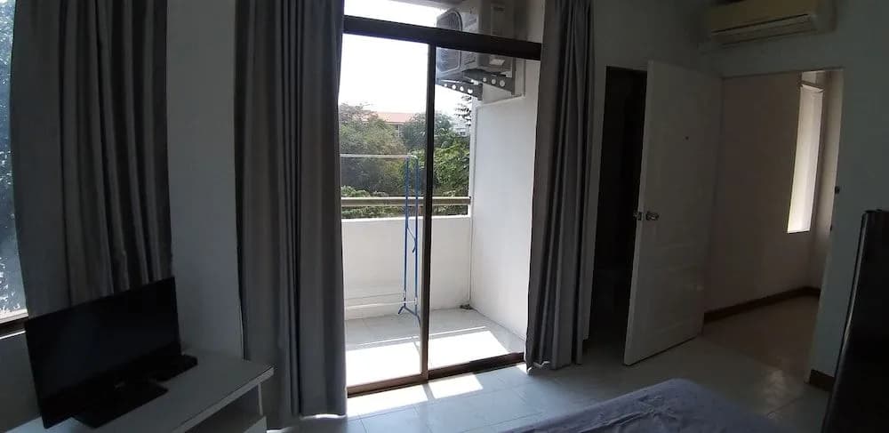 Oyo 648 Ake Apartment - photo 3