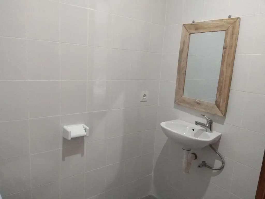 Taman Magendre Homestay - photo 10
