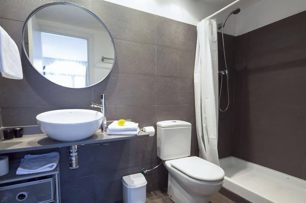 Inside Barcelona Apartments Sants - photo 10