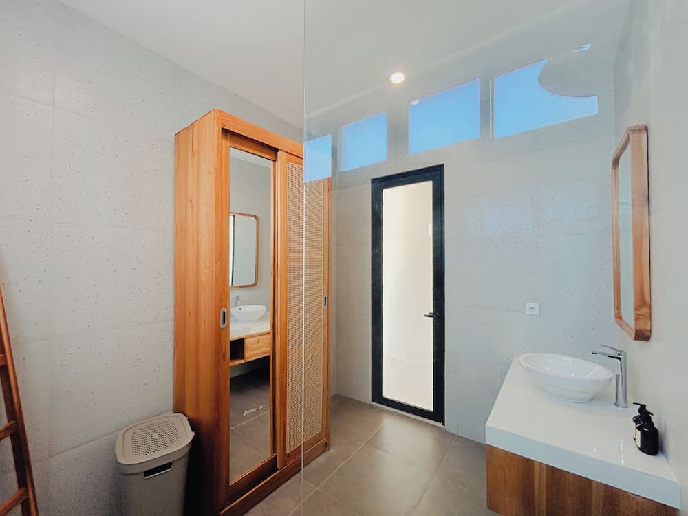 Beachside Luxury 3BR Mediterranean Sanur - photo 9