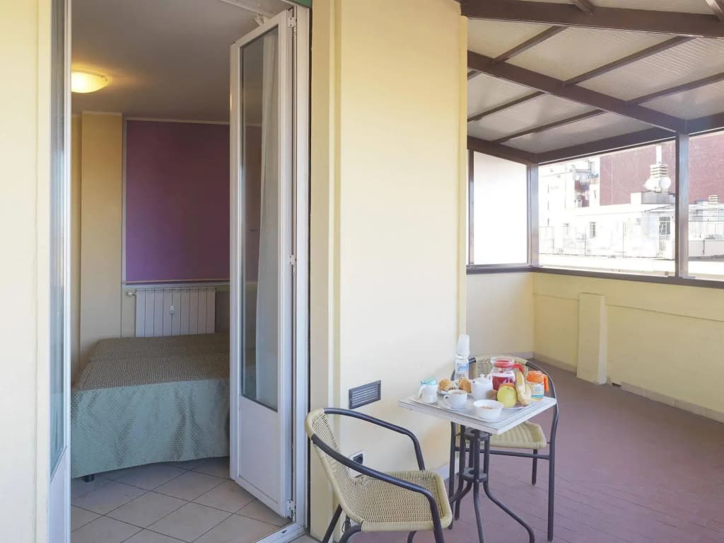 Hotel Arco Romana - photo 8