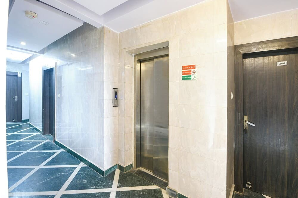 Fabhotel Vishesh Continental - photo 28