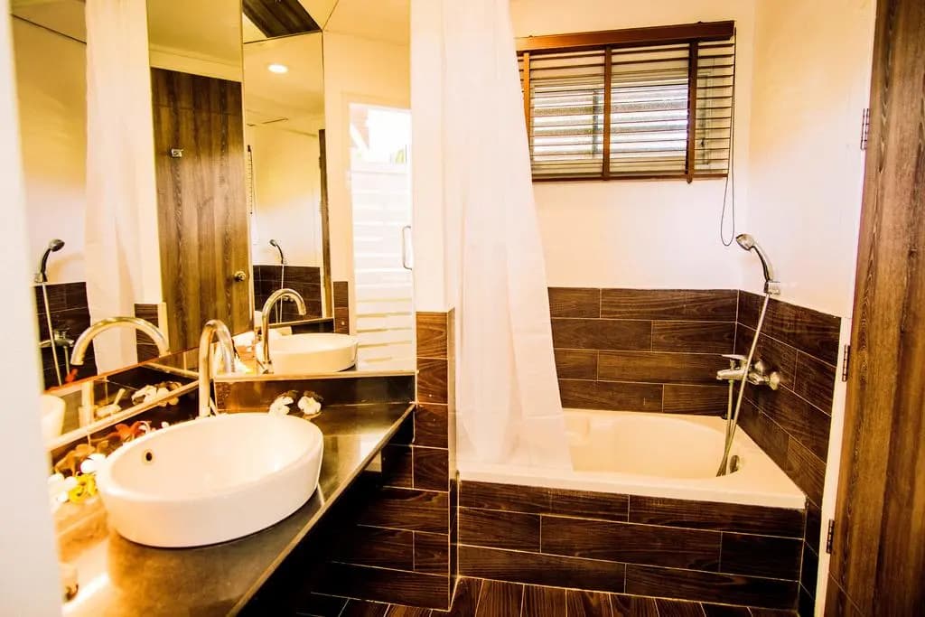 Al's Laemson Resort - photo 7