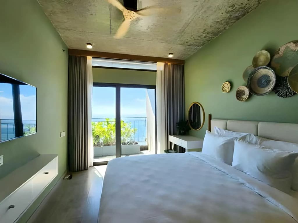 Leaf Beachfront Hotel Da Nang - photo 17
