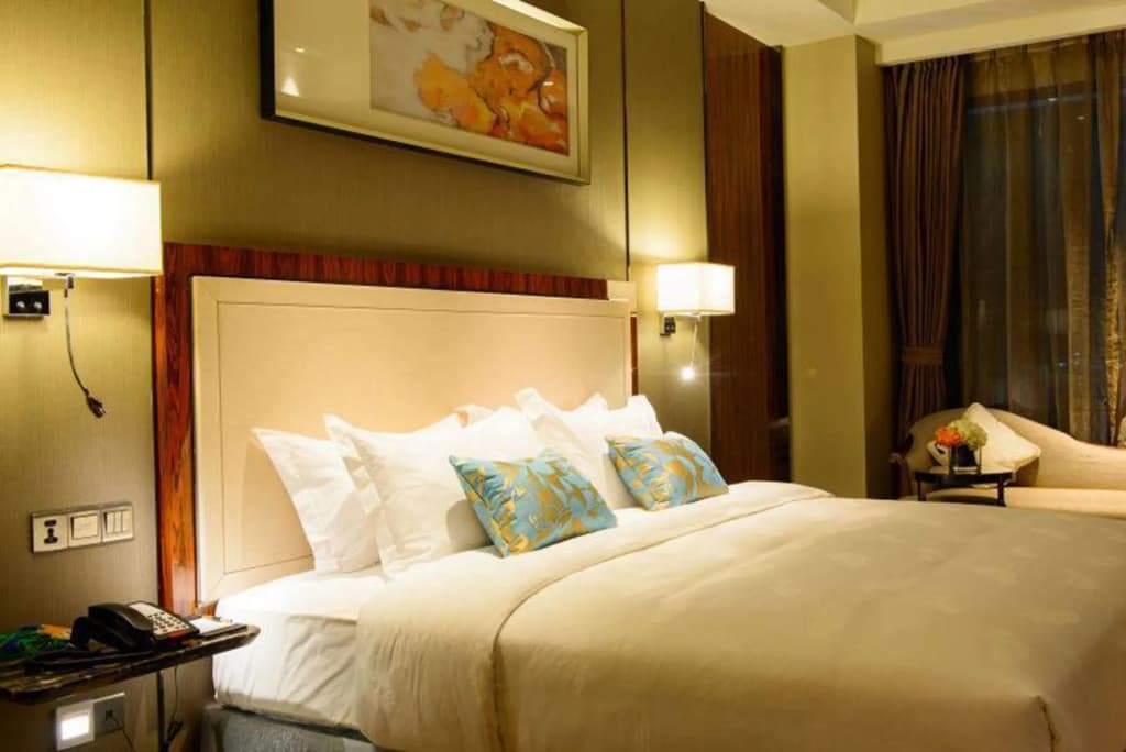 Forest City Marina Hotel - photo 6