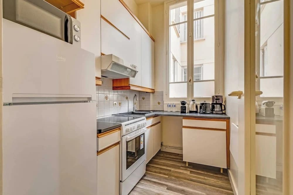 1bdr/2p Apt - Near Monceau et Arc de Triomphe - photo 11