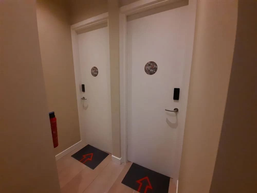 RoomWest - photo 13