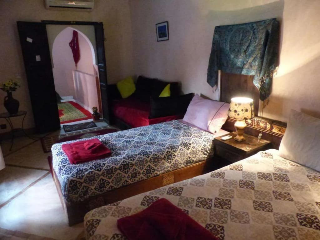 Jakoura - photo 1