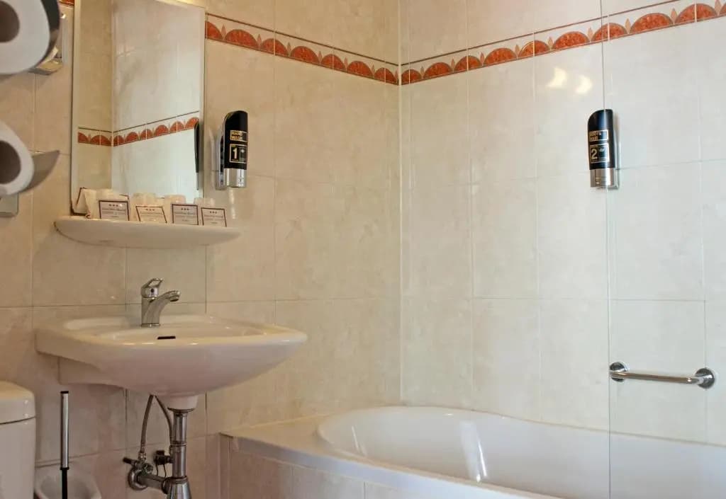 Hotel Prins Hendrik - photo 9