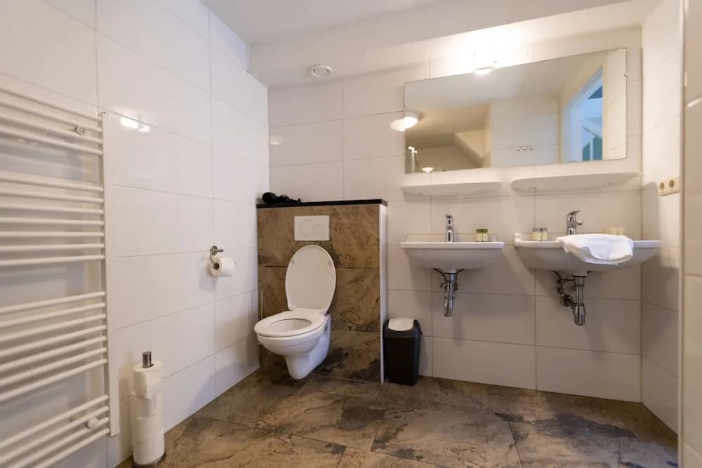 Allure Garden Apartments - photo 10