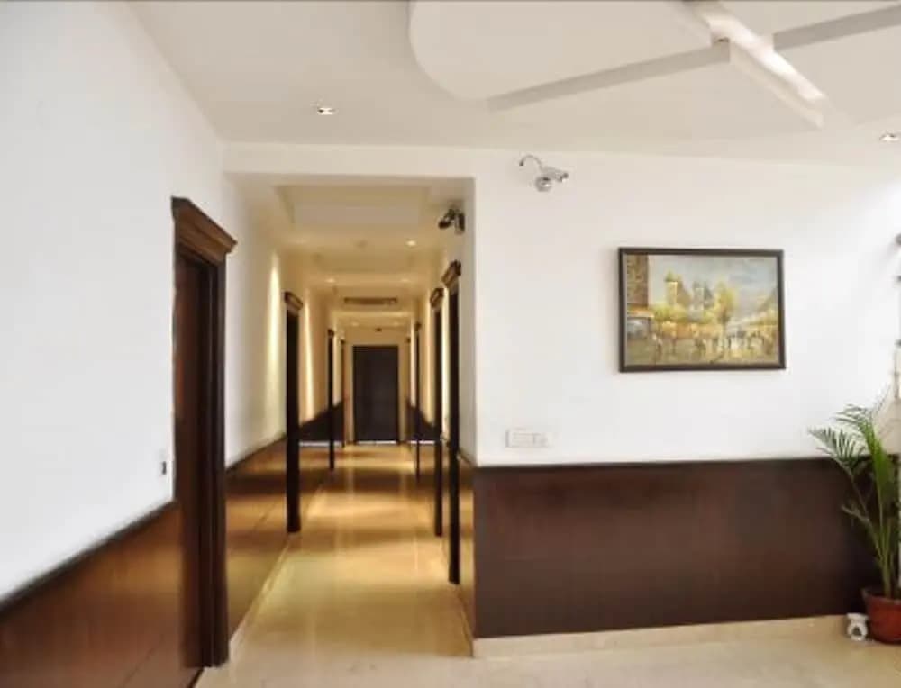 Hotel Bellvue - photo 13