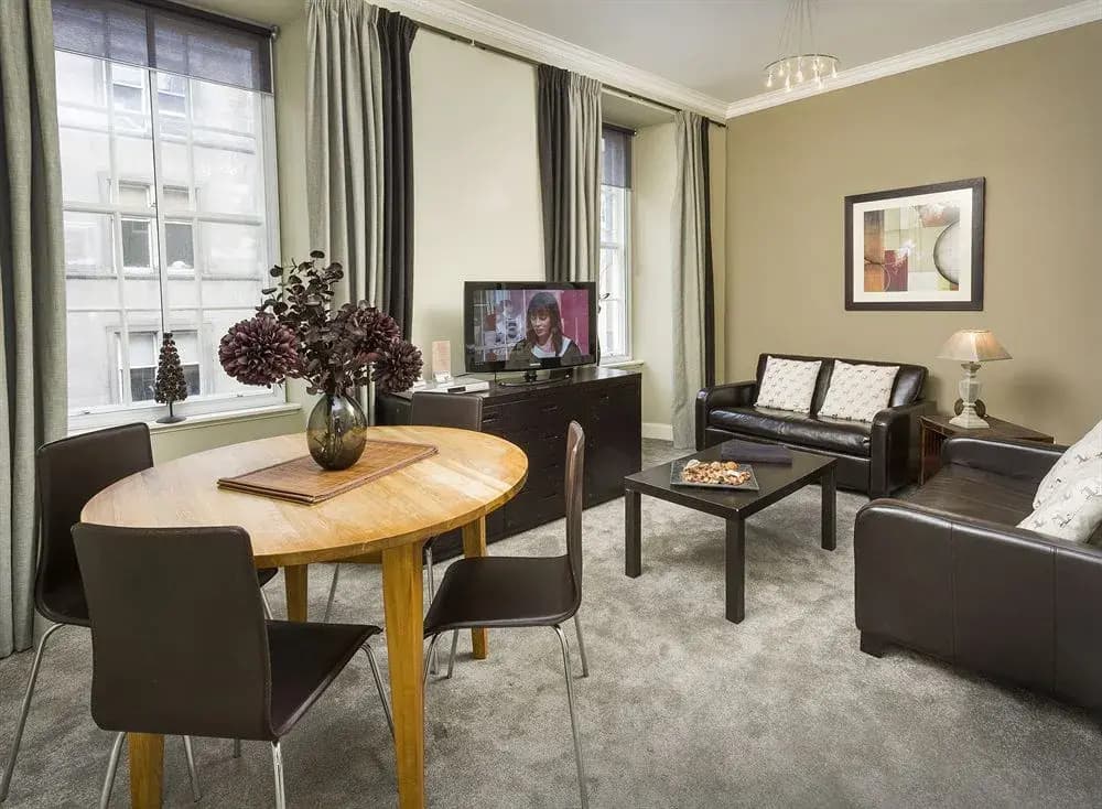 Nicolson Apartments - photo 28