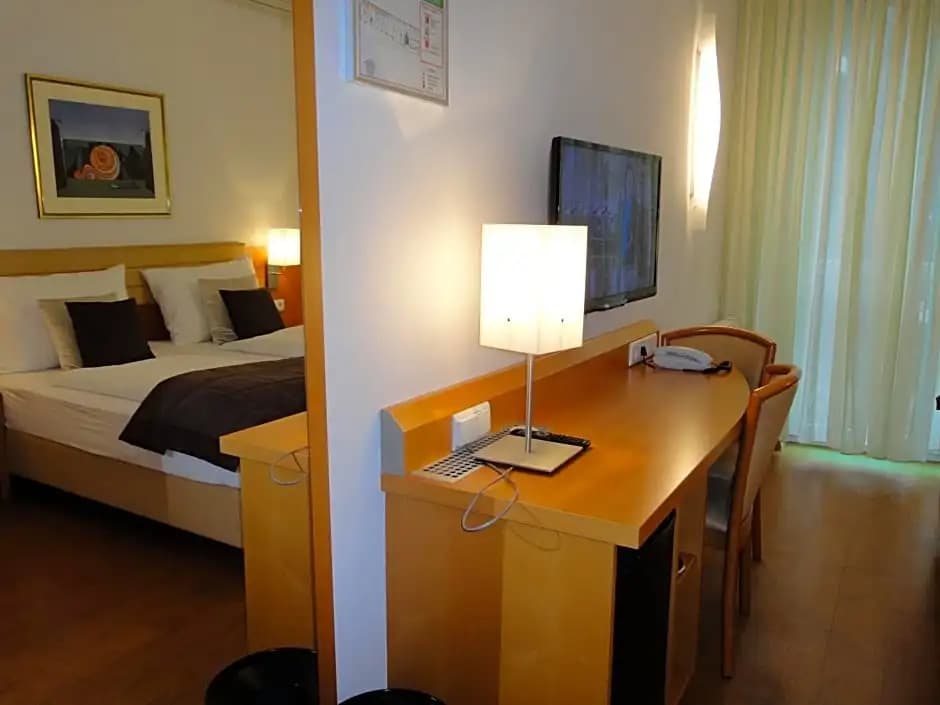 City Hotel Albrecht Schwechat - photo 6