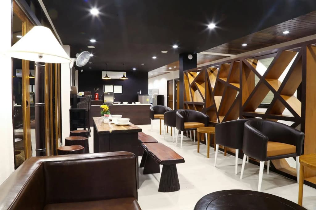 Sabai Hotel and Hostel - photo 17