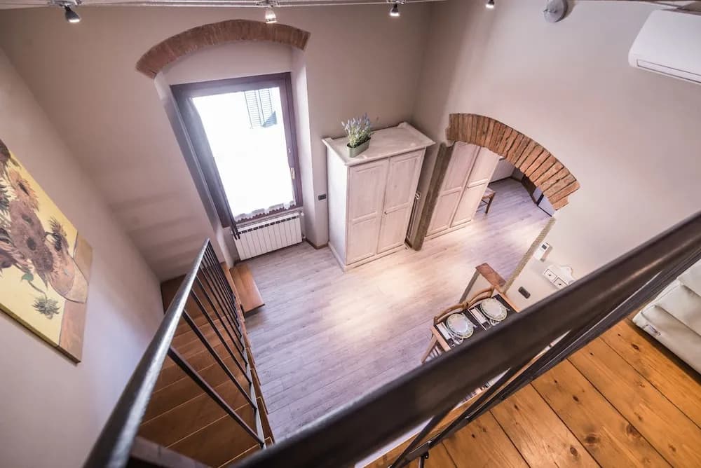 A Few Steps to The Duomo Upscale 2BD Apt - photo 11