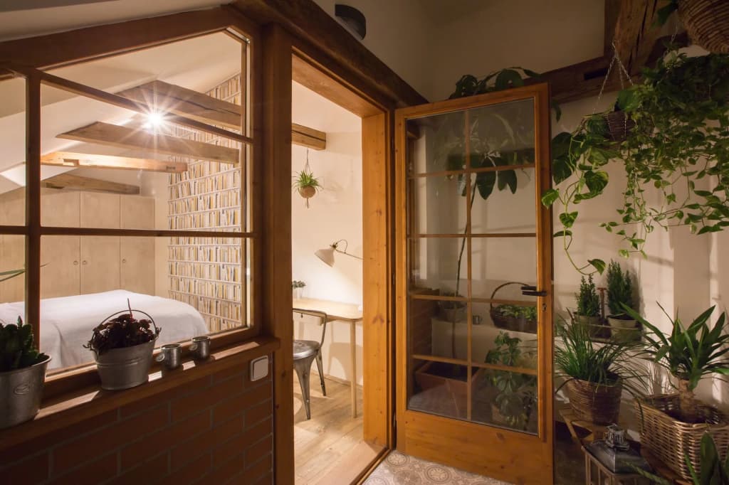 Old Town Boho Chic Attic - photo 16