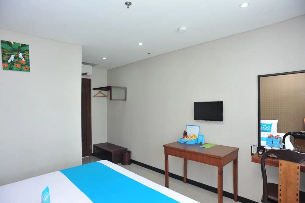 Airy Kuta Simpang Dewa Ruci Griya Anyar 27 Bali - photo 16